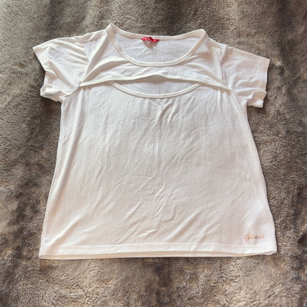 Guess White Short Sleeve Women's Tee 🦢